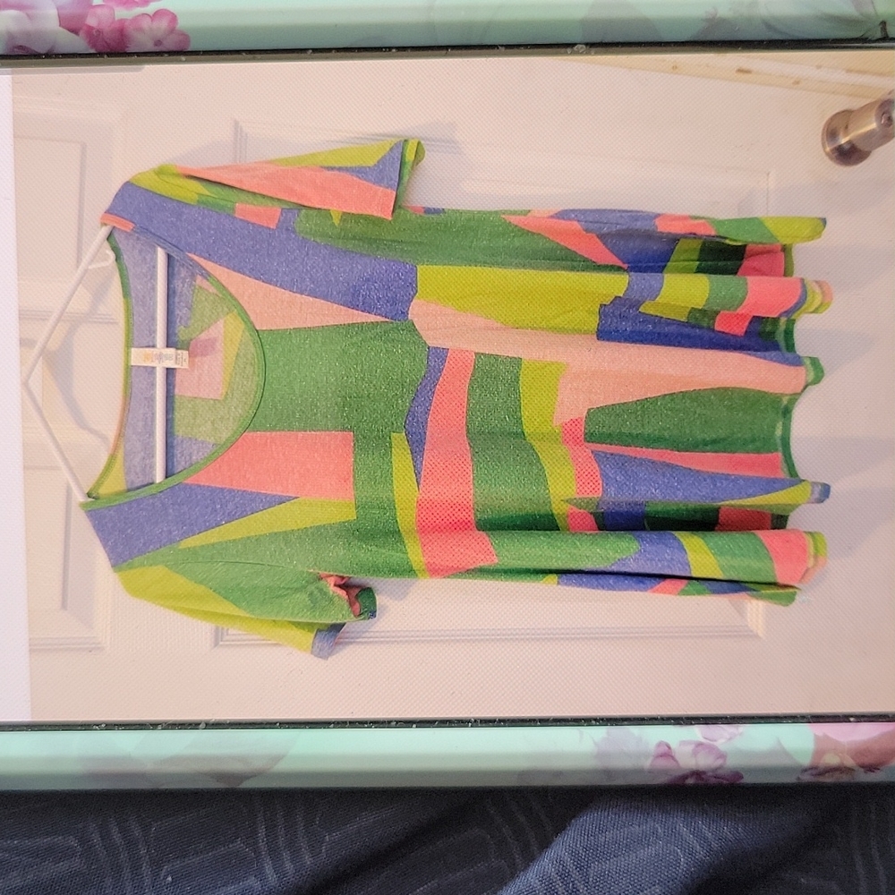 LuLaRoe tee